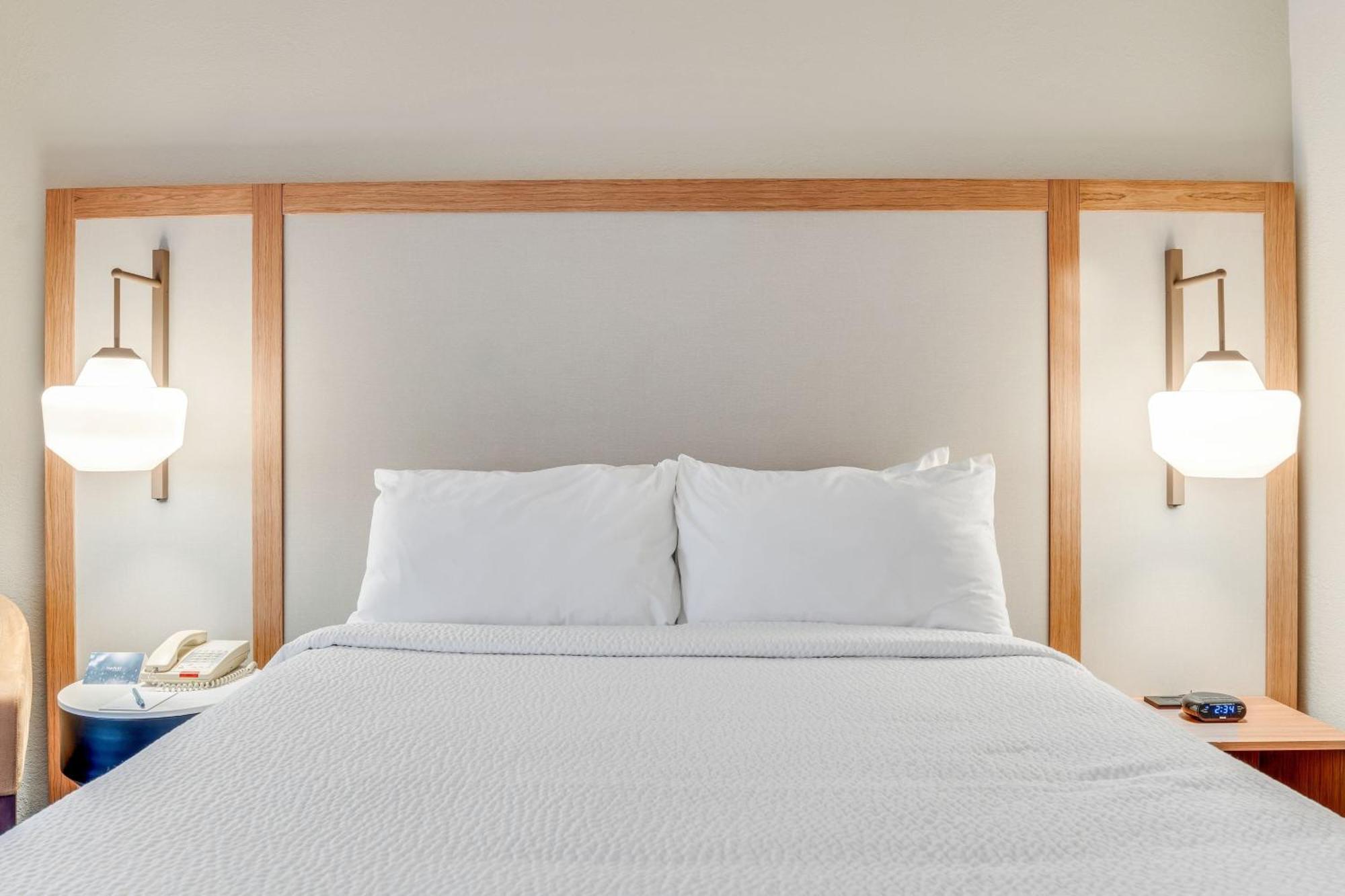 Hotel Fairfield &